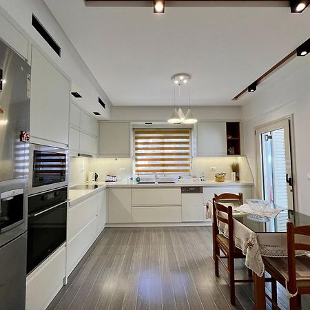 Alex Inn จีโรคาสเตอร์ ภายนอก รูปภาพ
